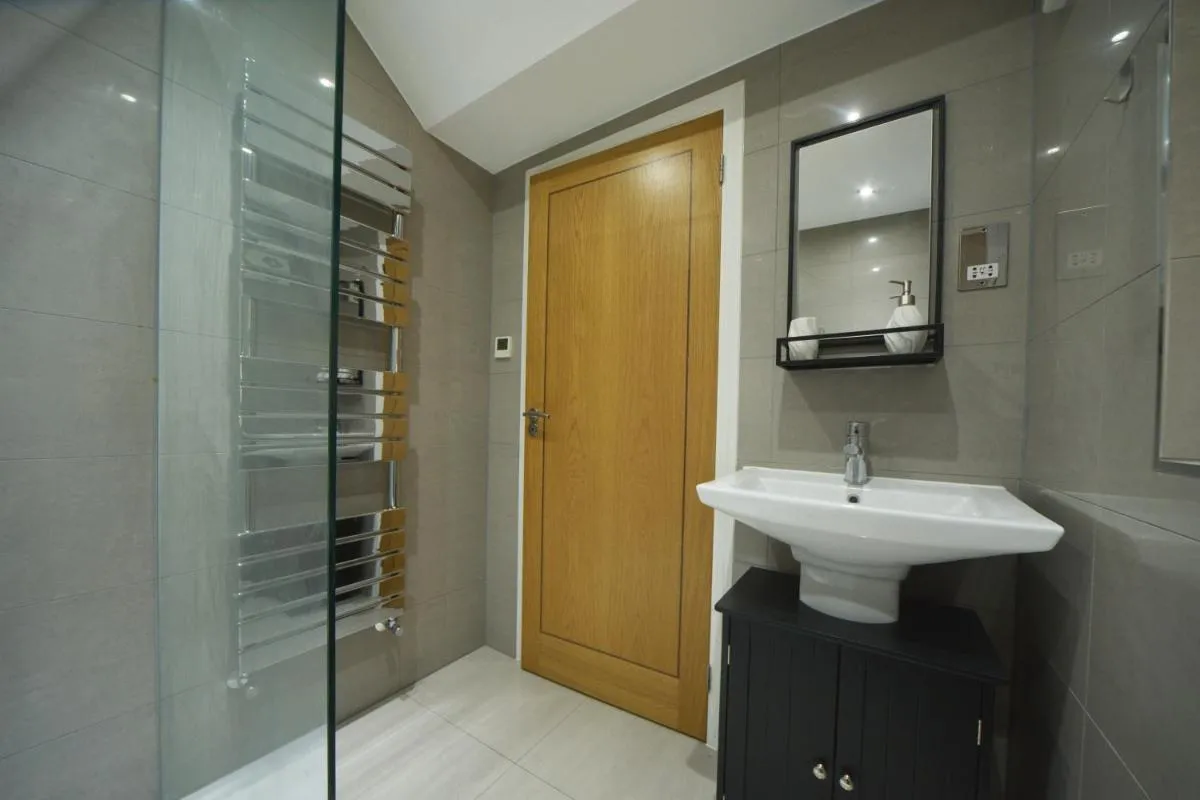 Image 3 of The Quiet Corner in Bromley