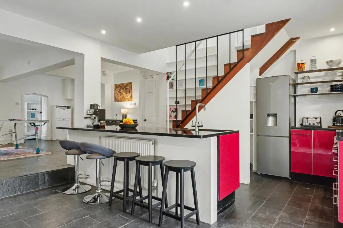 Image 4 of The Regents Park Townhouse