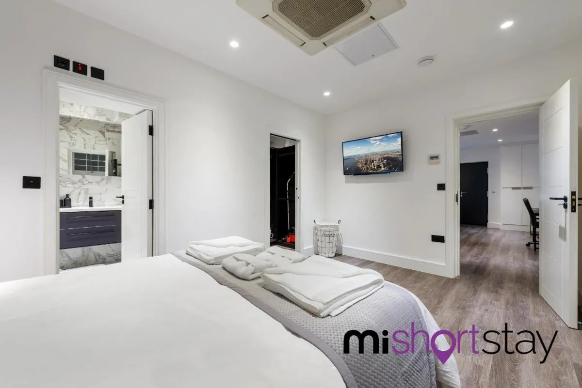 Image 5 of The Residence Fitzrovia – Private One Bedroom Apartment With Own Entrance