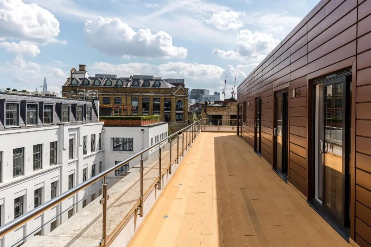 Image 4 of The Roof is on “Fire” – Farringdon – by Frankie Says