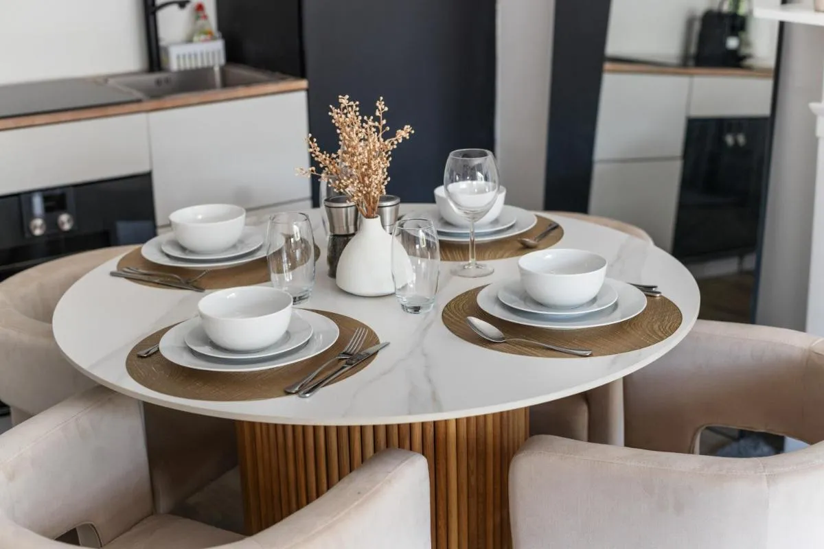 Image 3 of The Rosemont Residence – The Duke Collection