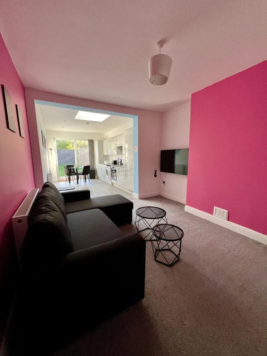 Image 5 of The Snug