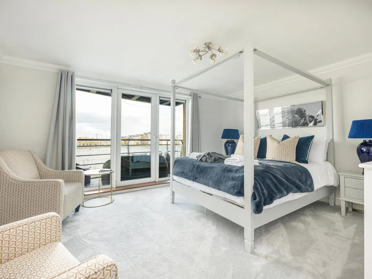 Image 3 of The View Greenwich – Luxury River Thames Apartment