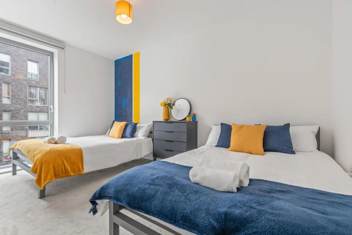 Image 5 of The Wembley – Luxury London Apartment – Upto 9 Guests!