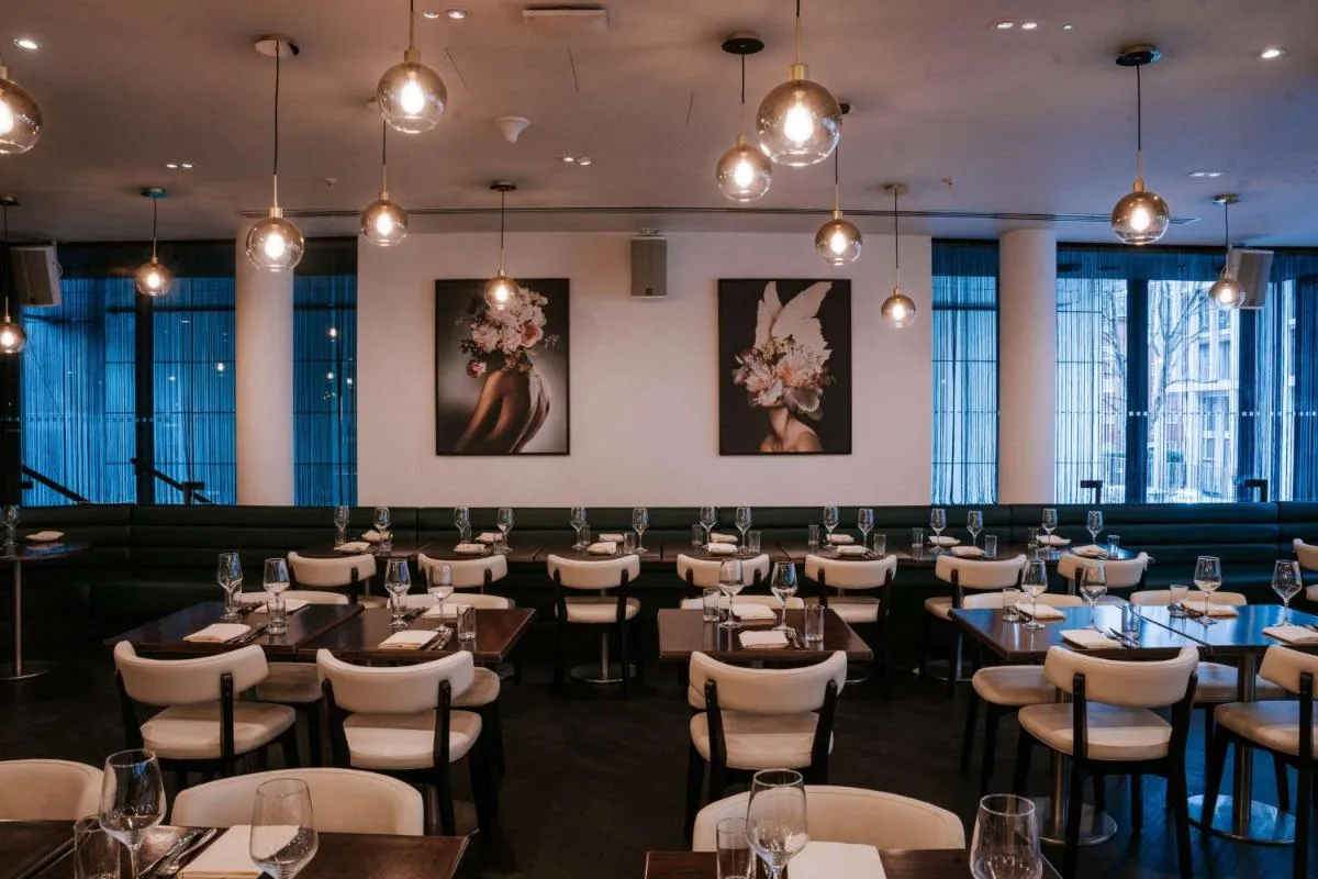 Image 4 of The Westminster London, Curio Collection by Hilton