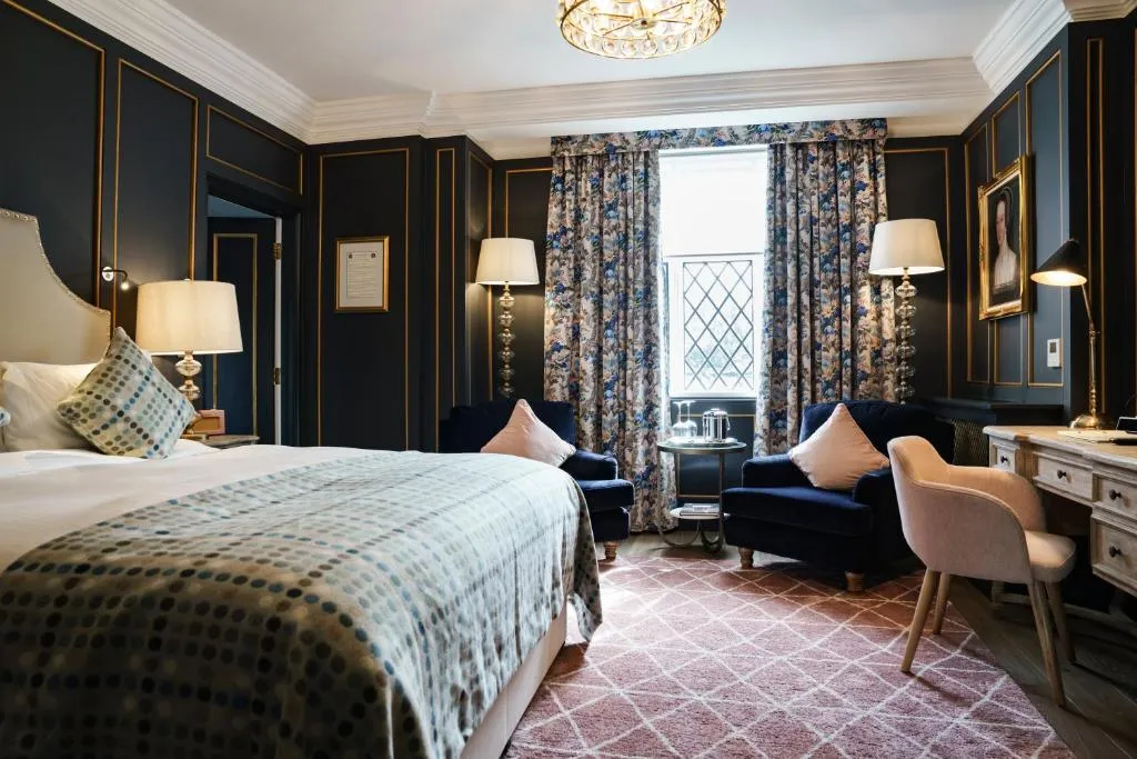 Image 1 of The White Hart Hotel