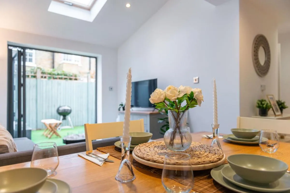 Image 5 of Three-Bedroom Bliss in London Town