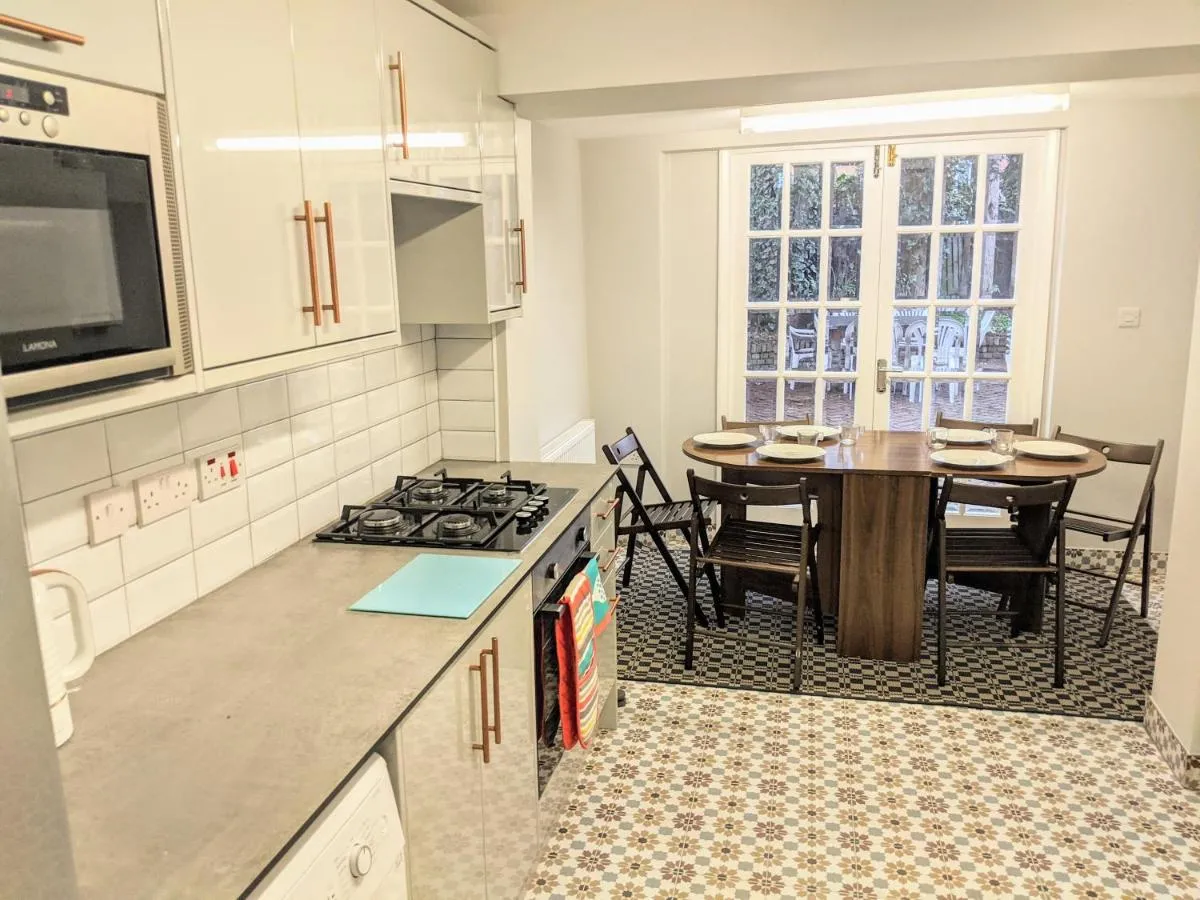 Image 3 of TopHome West Hampstead