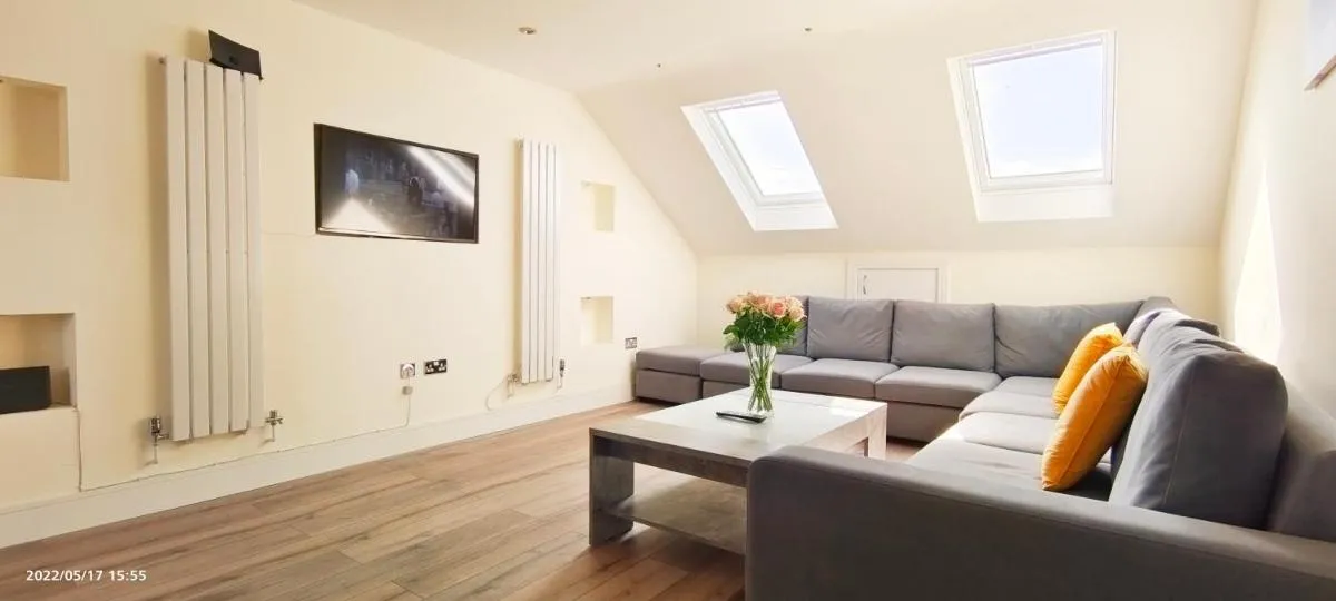 Image 5 of Top Floor Flat 5 Northwood