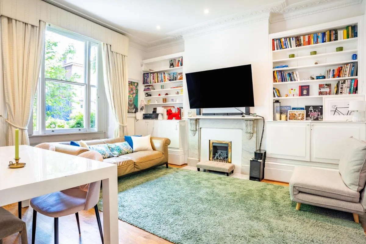 Image 3 of Top-quality flat in central London