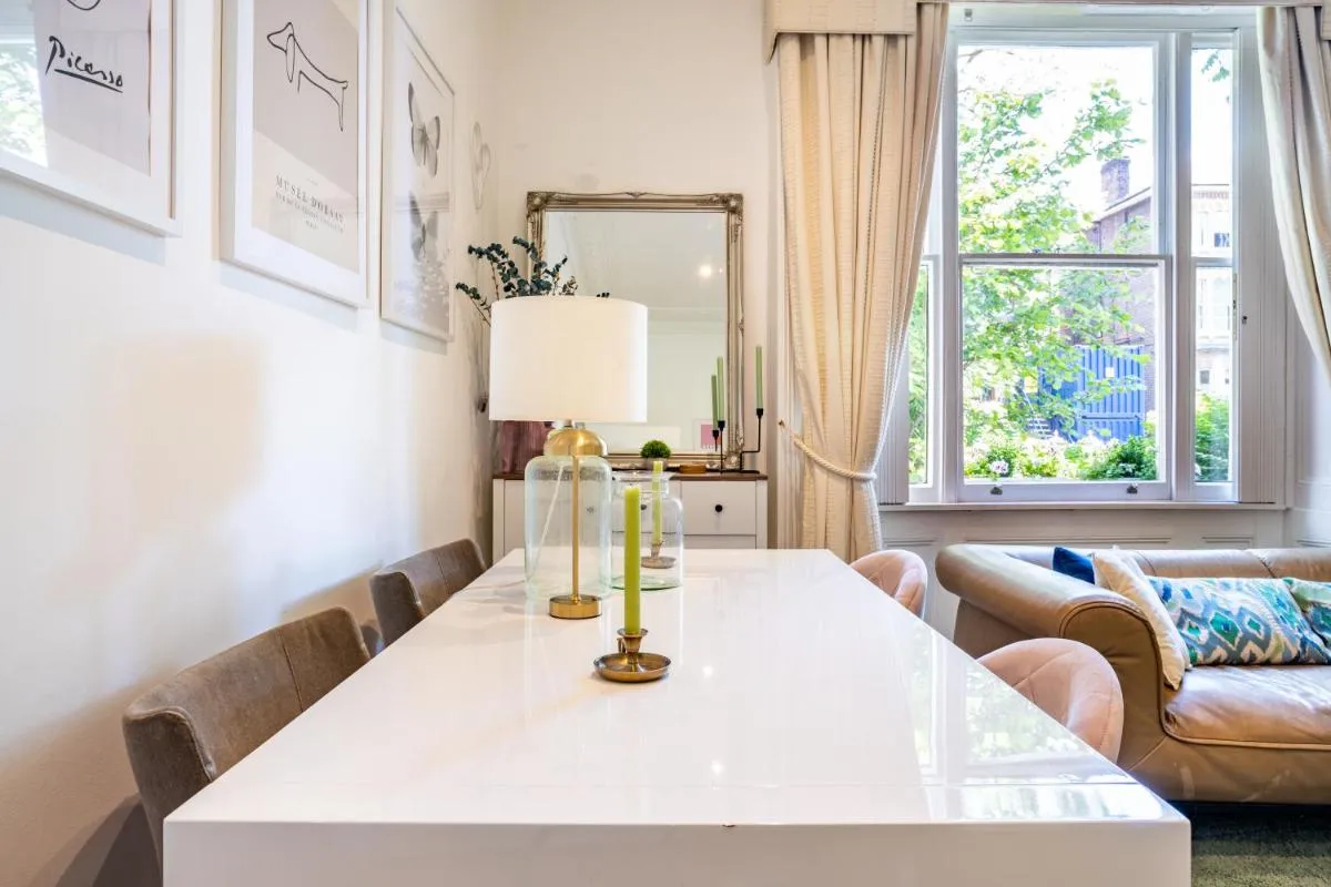 Image 5 of Top-quality flat in central London