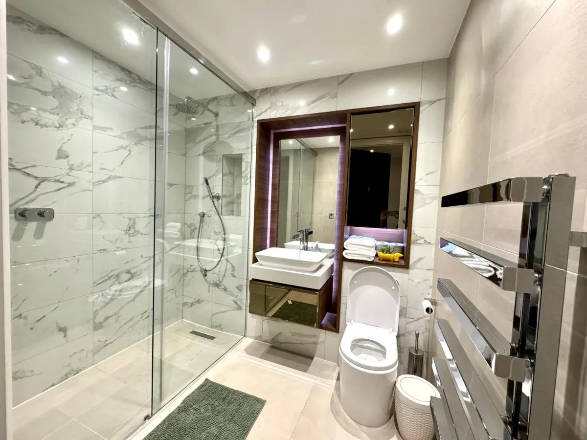Image 3 of Tower Bridge, London Luxury Flat with Beautiful Garden Views