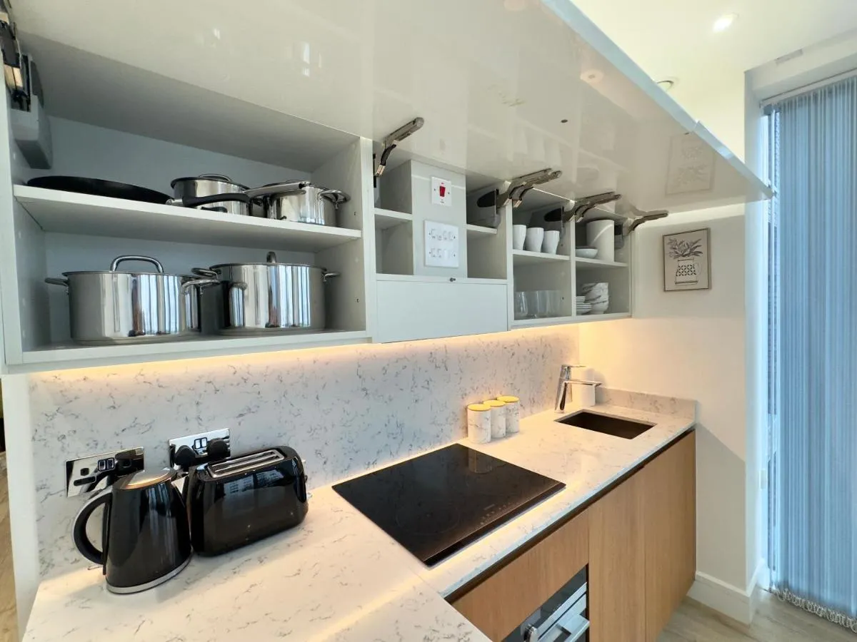 Image 4 of Tower Bridge, London Luxury Flat with Beautiful Garden Views