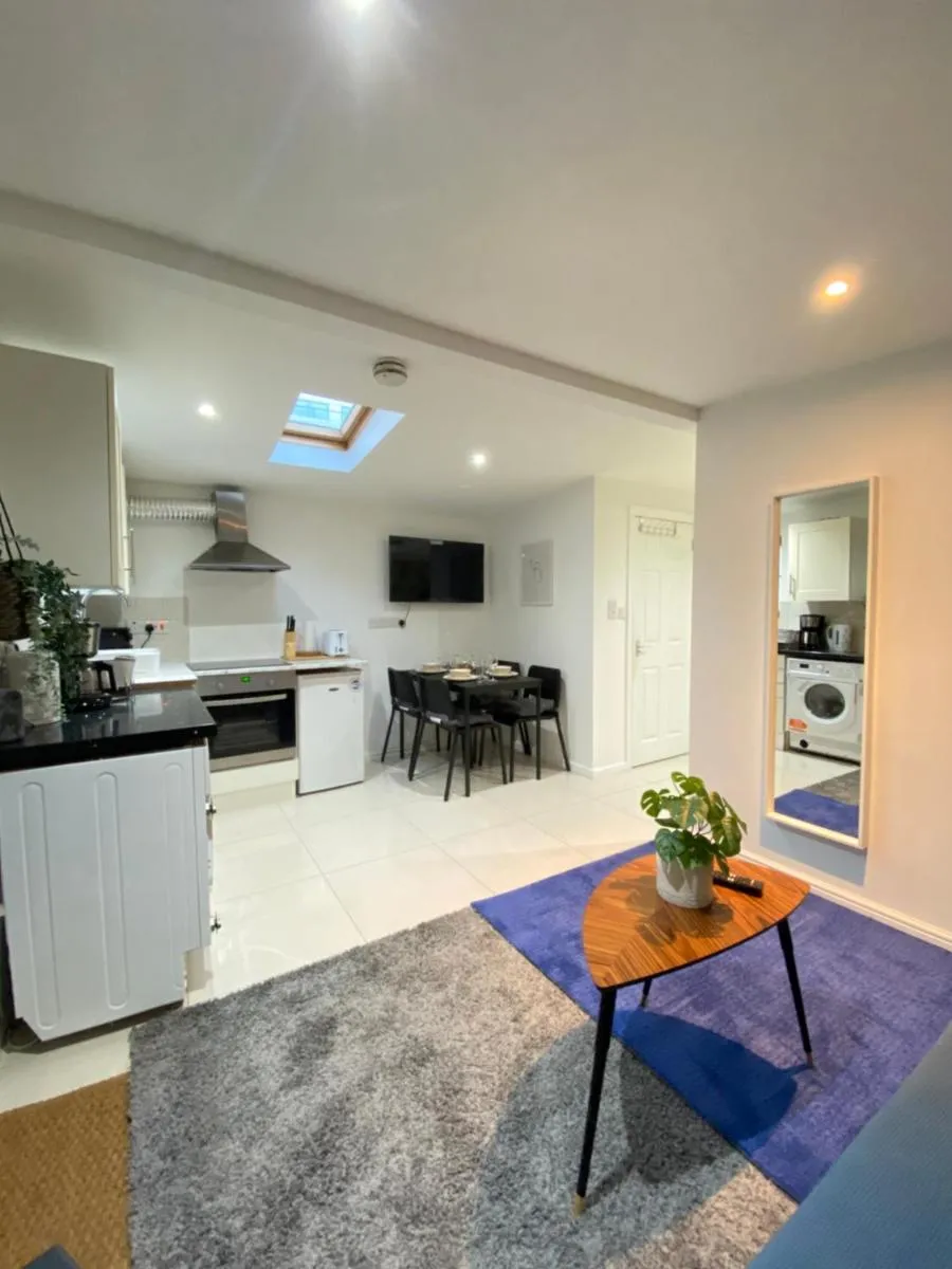 Image 4 of Tower Bridge Studios