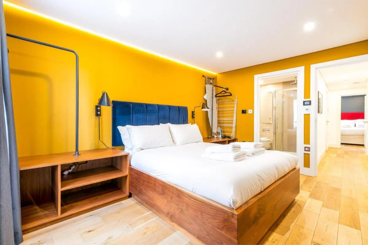 Image 3 of Trendy Kings Cross Flat