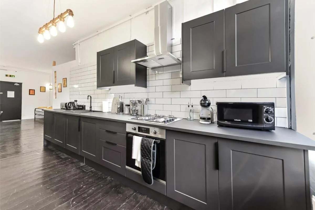 Image 5 of Trendy and Eccentric Flat in Hackney