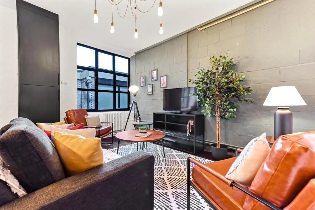 Image 4 of Trendy and Eccentric Flat in Hackney