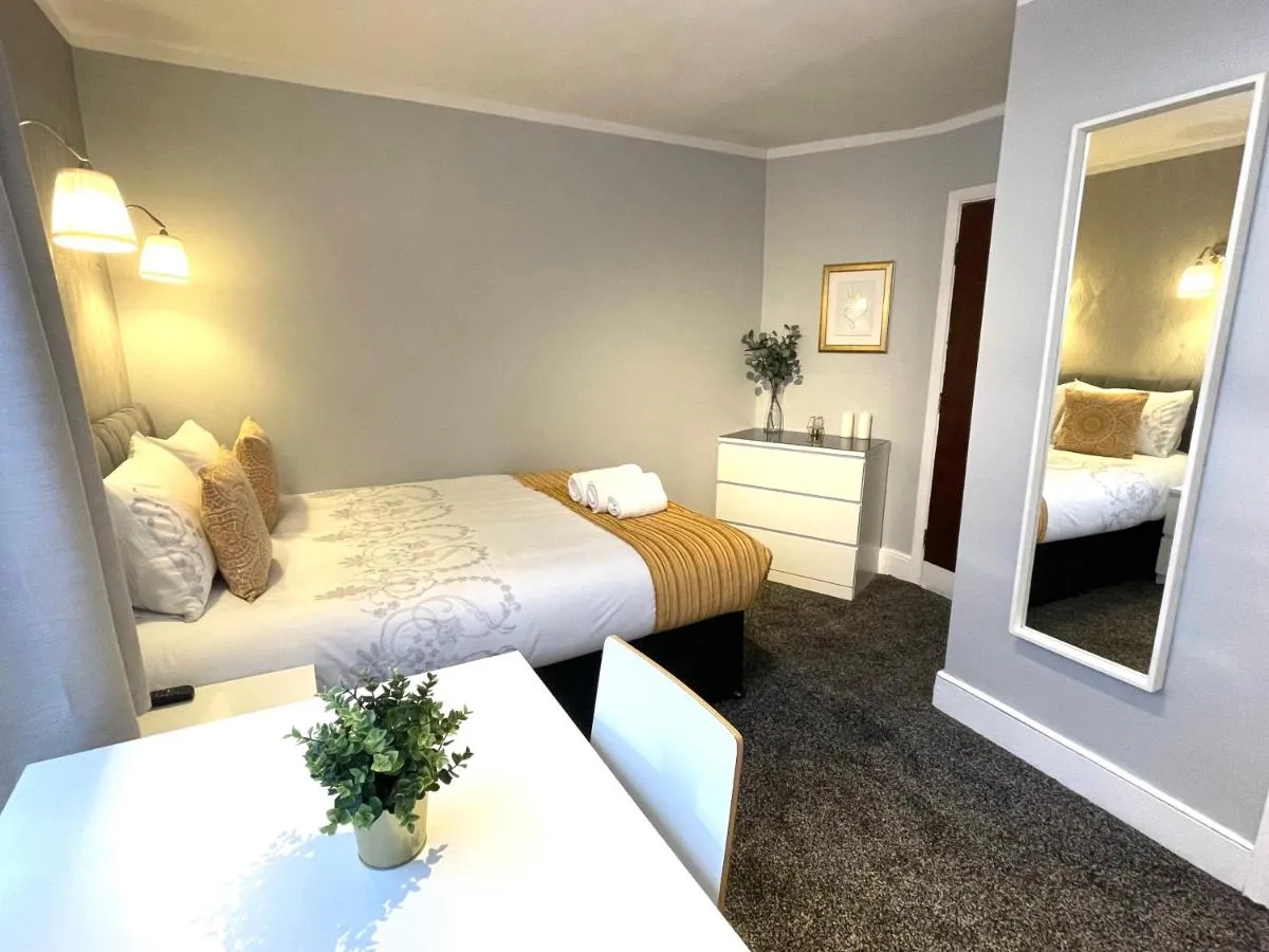 Image 3 of Trinity House Hotel