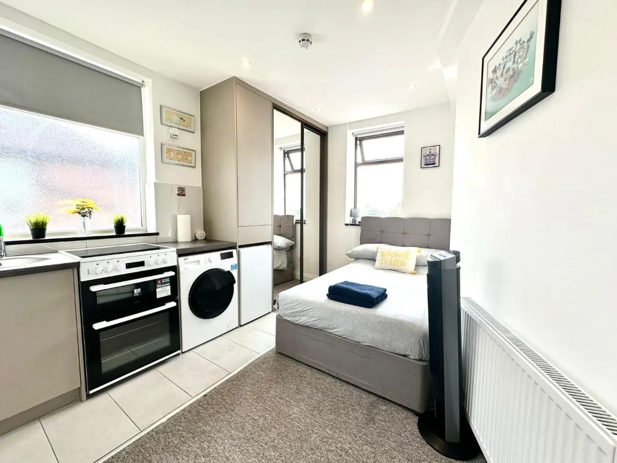Image 4 of Unique Modern, Private Apartment,15 Mins To Central London