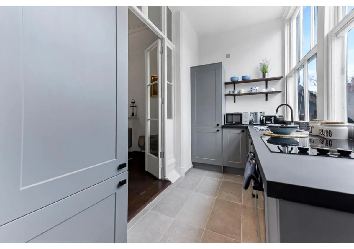 Image 4 of Upscale Urban Haven: Luxury Flat