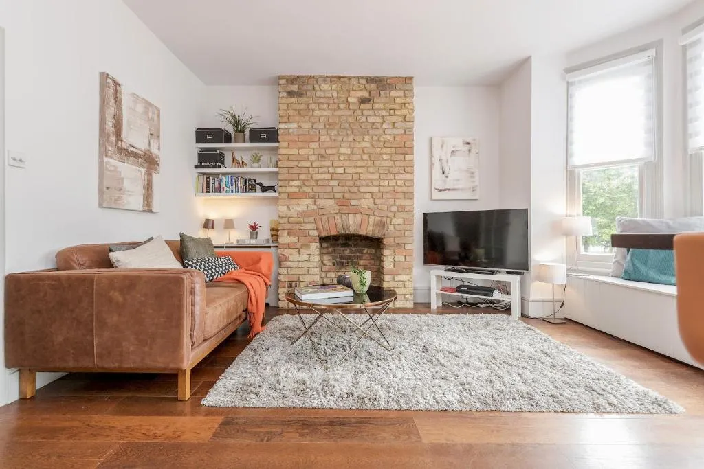 Image 1 of Vauxhall Park 2Bed Flat by BaseToGo