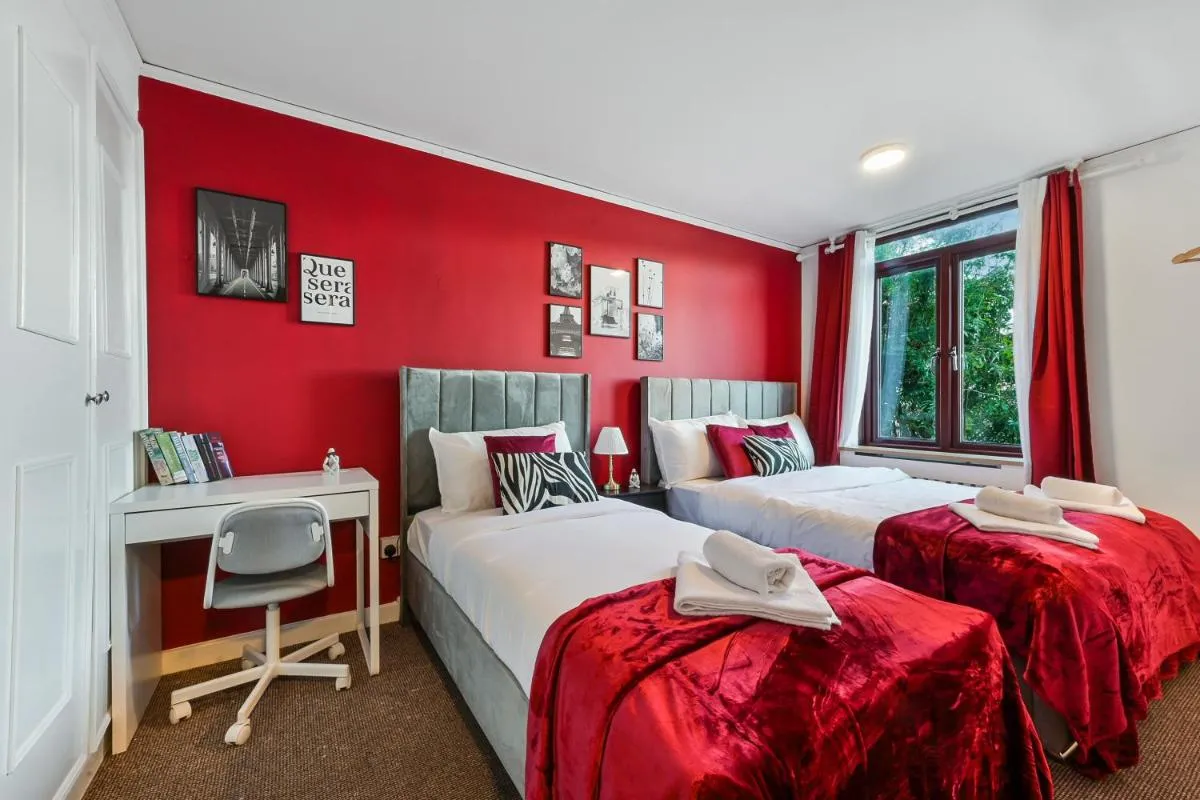 Image 2 of Very Nice Big Place in Camden Town 2 Minutes to Kings Cross