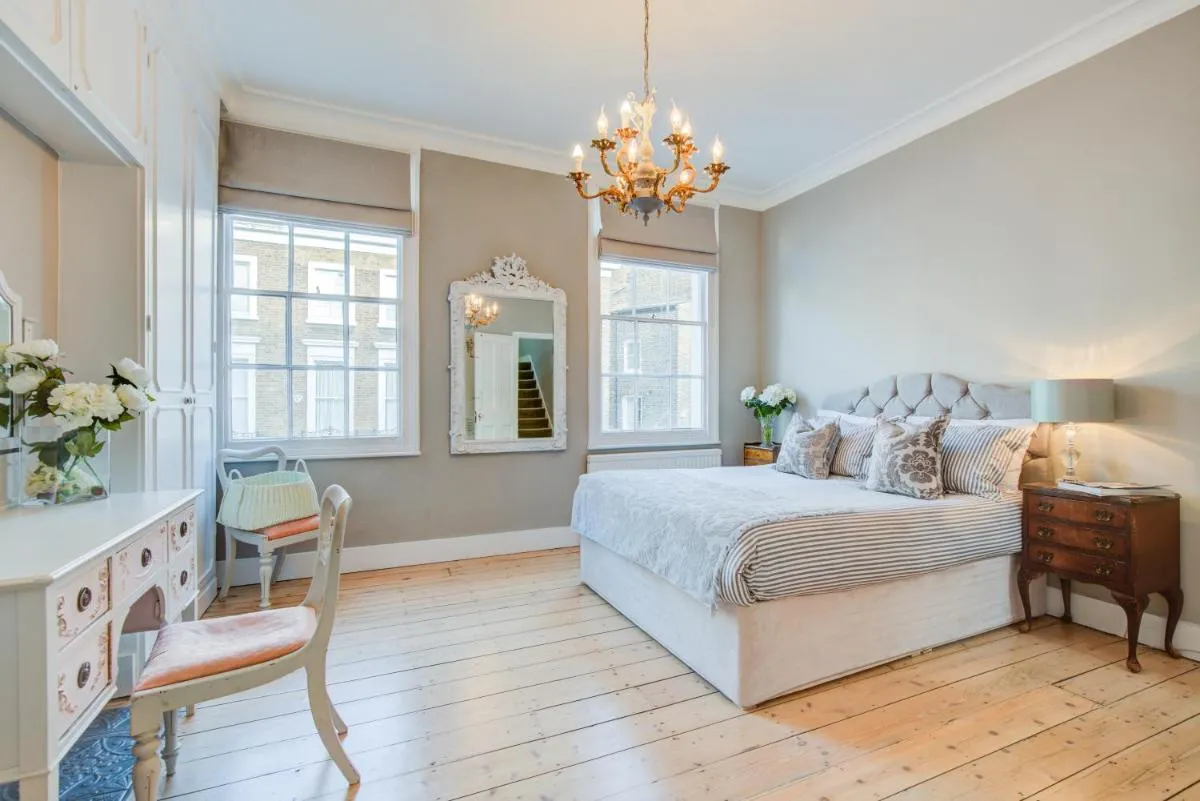 Image 3 of Victoria Belgravia Townhouse