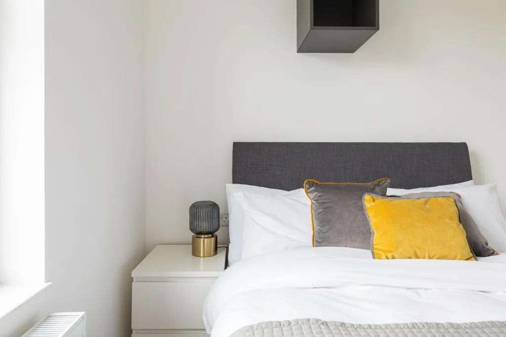 Victorian Building turned Charming Hotel Perfect For Short and Long Term Stay with WiFi