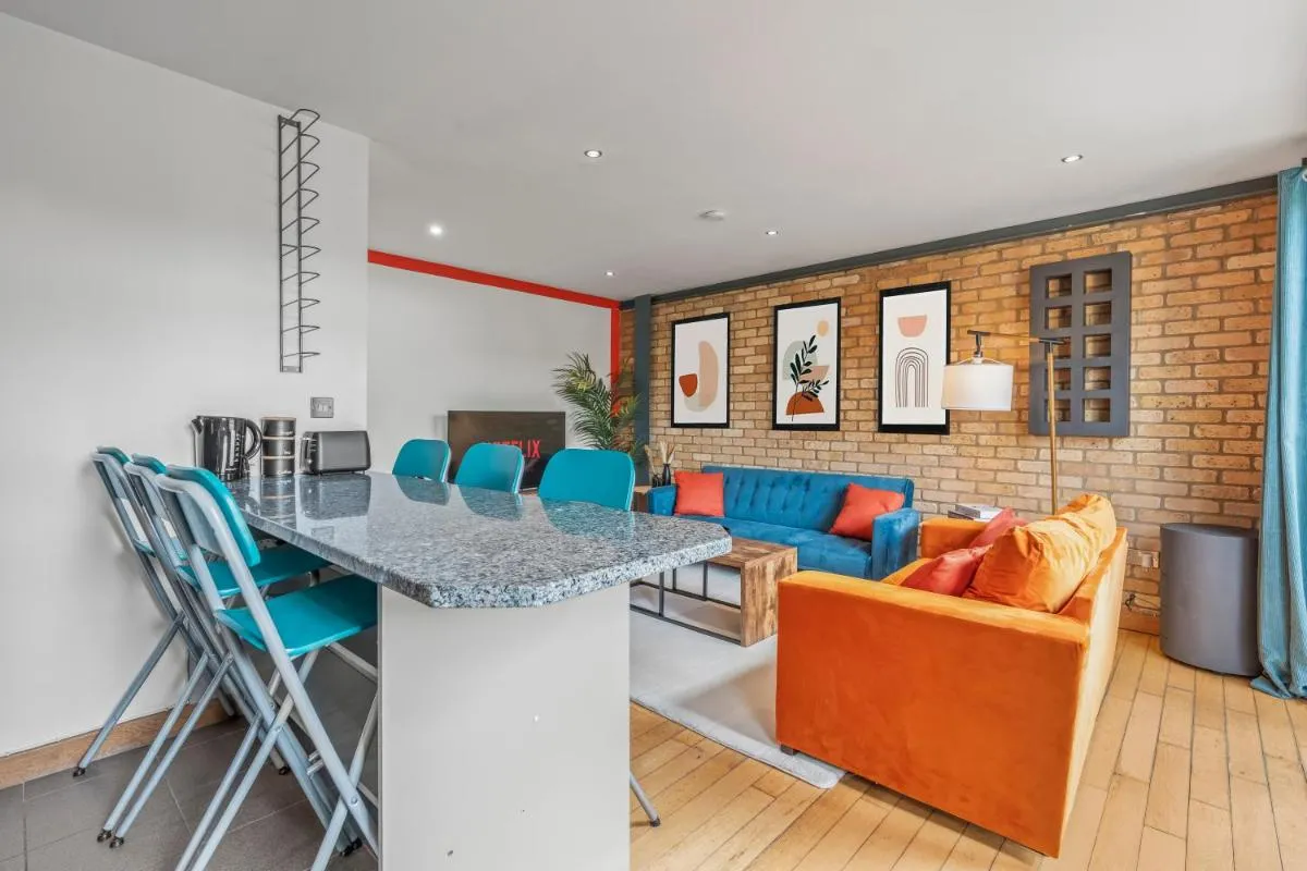 Image 4 of Waterloo – Modern and Industrial 2 Bed – Close to London Bridge, Sleeps 6