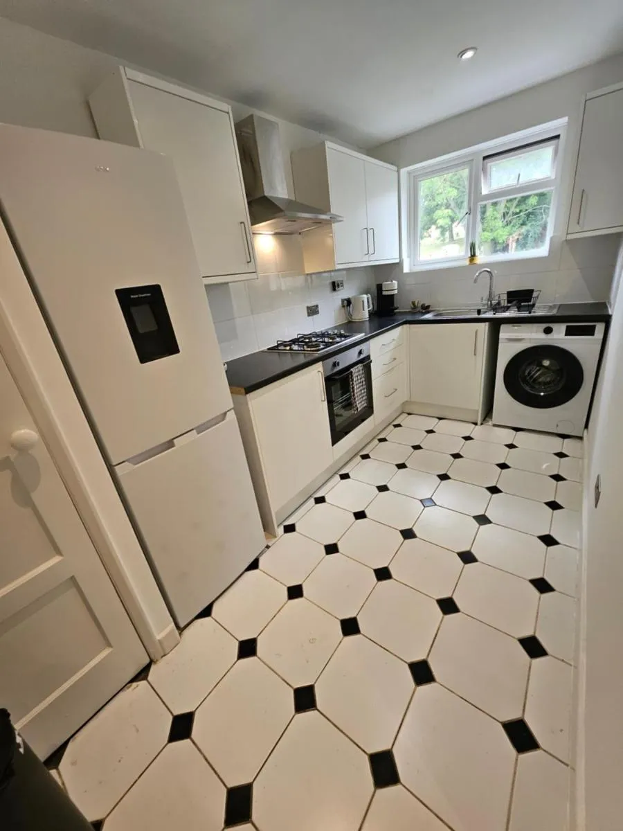 Image 4 of Wembley, Cosy 2 Bed Apa, Next to the park
