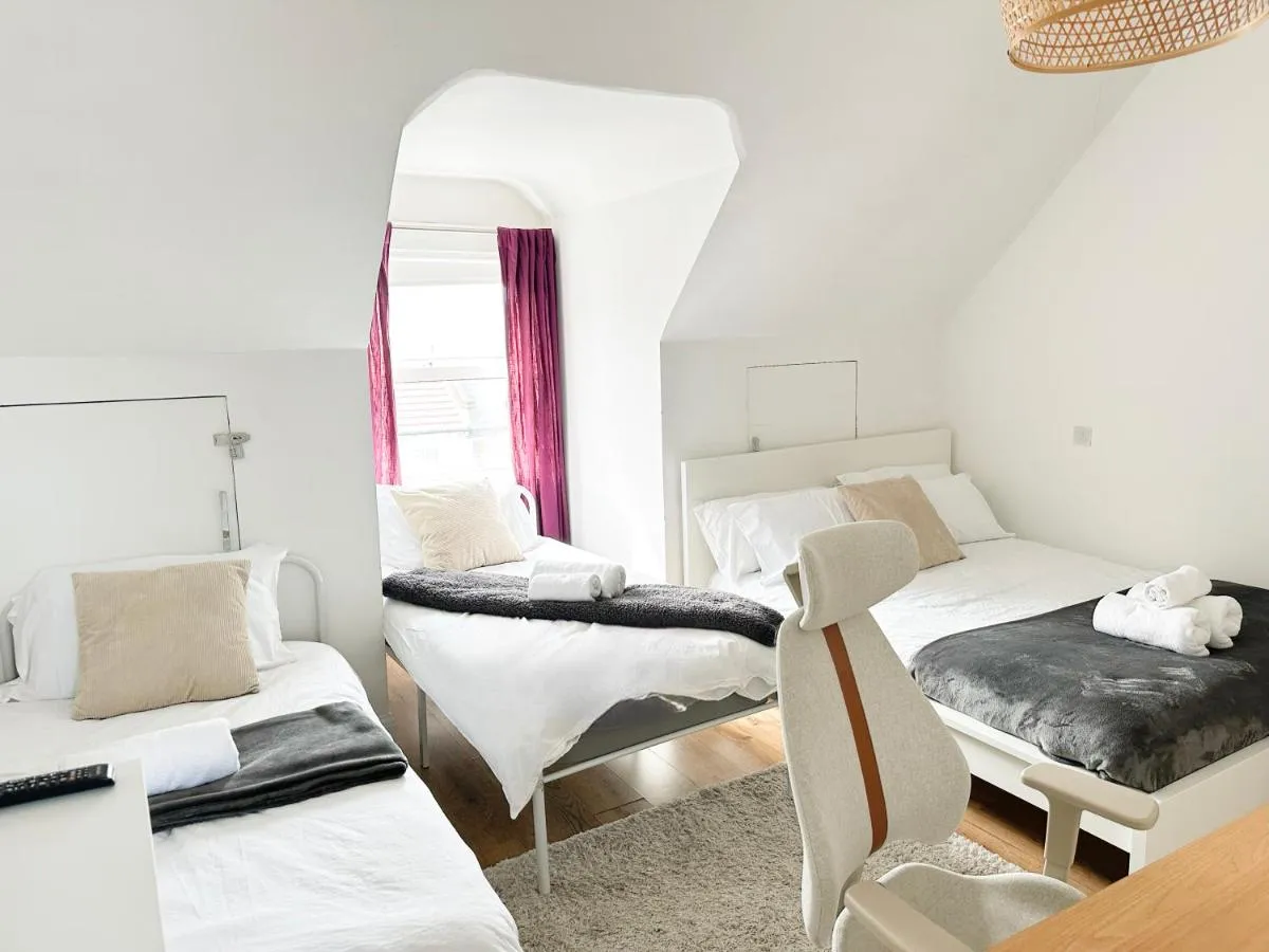 Image 4 of Wembley Stadium Maisonette
