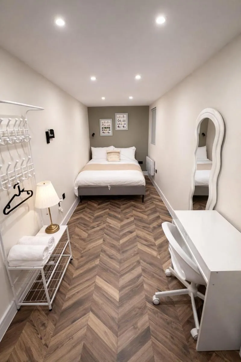 Image 2 of West Norwood Deluxe Self Contained Studios Free Street Parking 25 Min to Central London