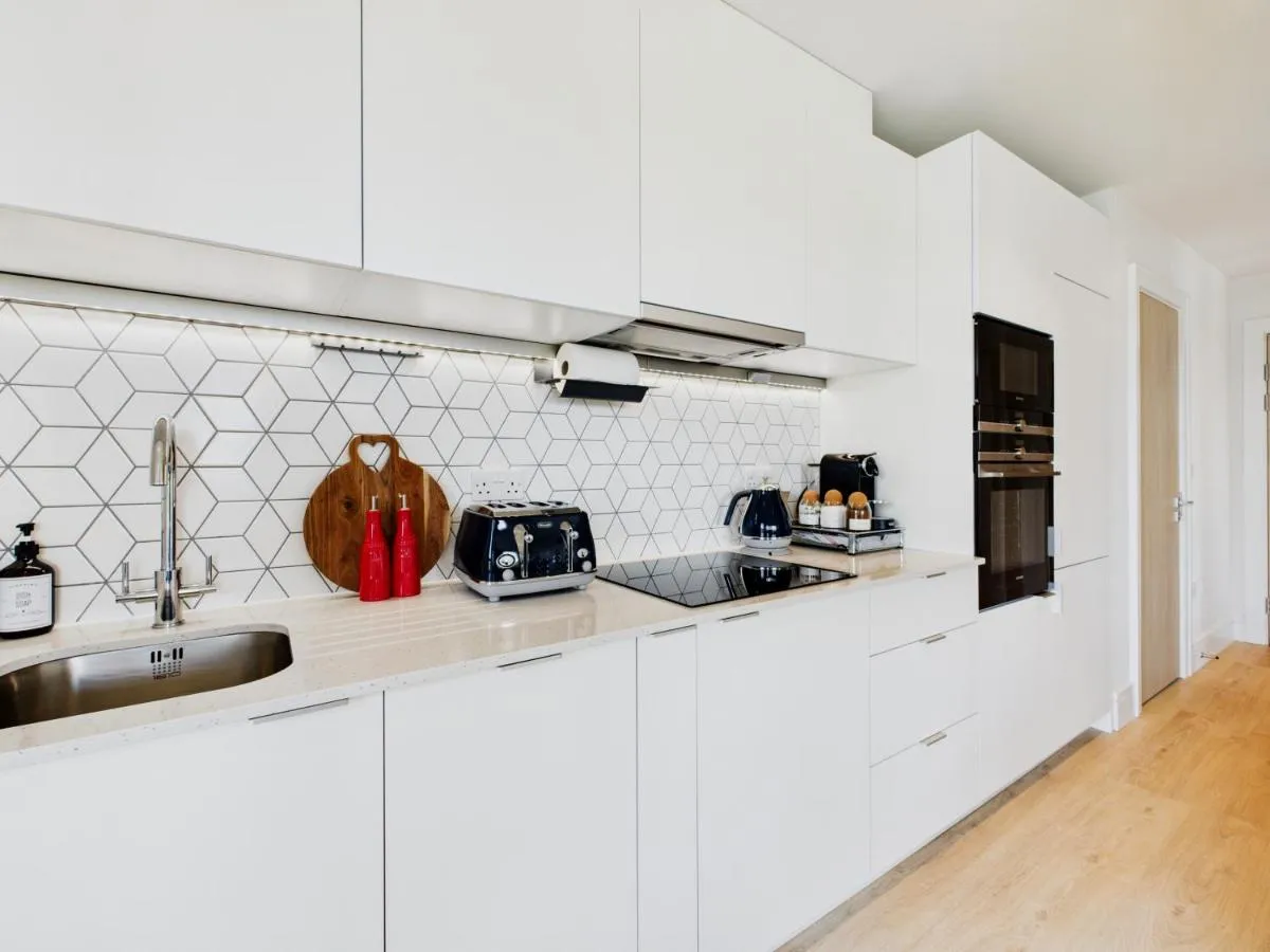 Image 3 of West Wimbledon, 2 Bedroom Luxury Stay, Gym, Free Parking