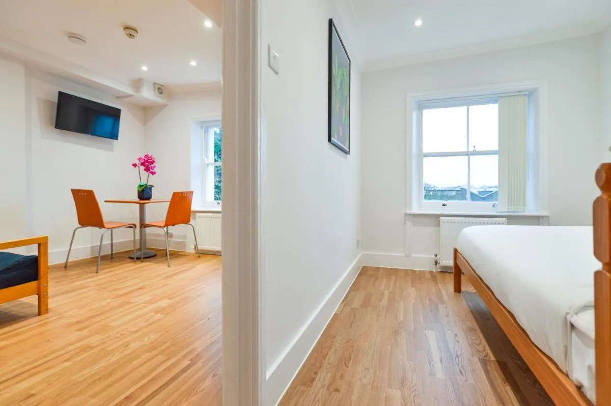 Image 5 of Westbourne Crescent Serviced Apartments