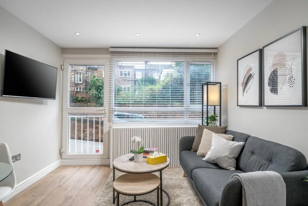 Image 5 of Westfield Apartment 2 Bedroom near Notting Hill