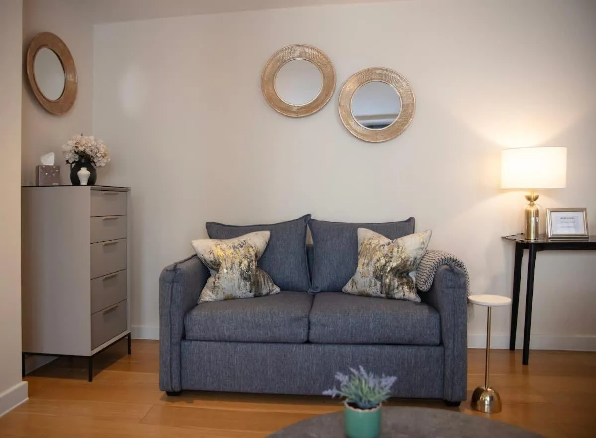 Image 3 of Westminster two bed one bath sleeps 5 with Air-Con