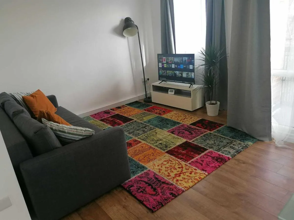 Image 4 of White City Apartment, your London stay