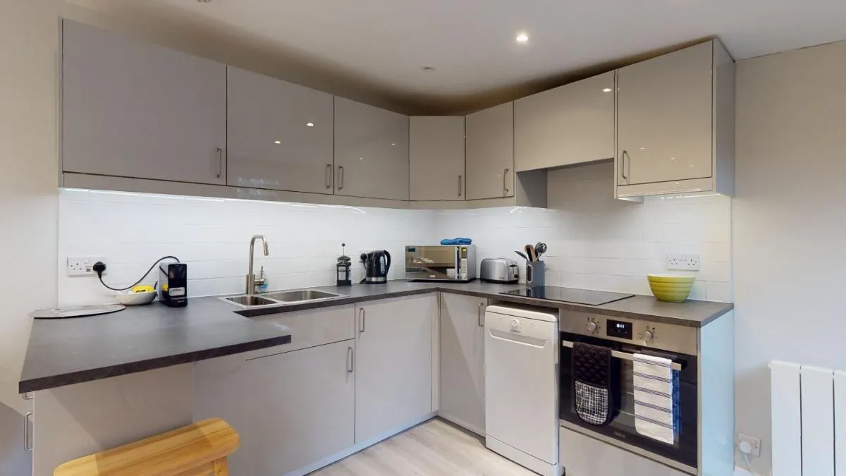 Image 4 of Wimbledon Studios
