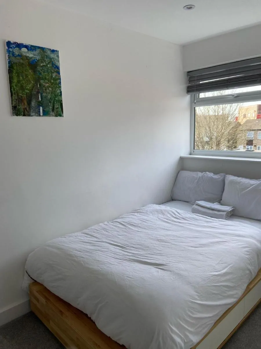 Image 5 of Winter double bedroom