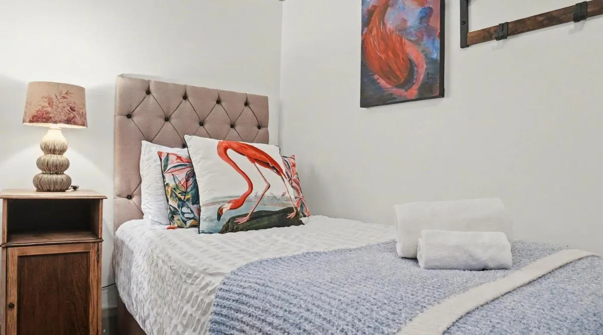 Image 3 of Wisteria Apt Spacious 3BR & Balcony