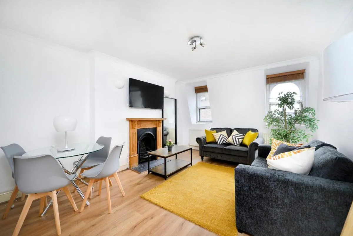 Image 5 of Wonderful 2BR Flat on Richmond Street