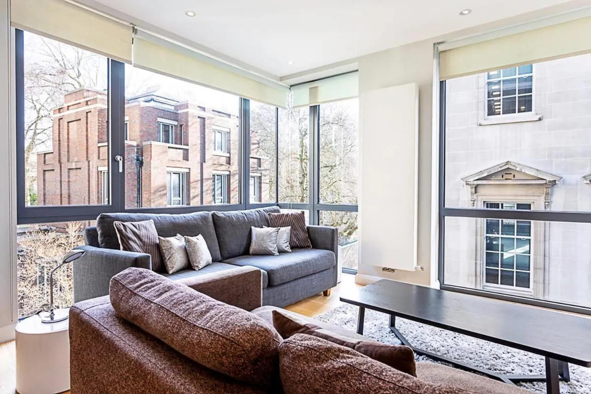 Image 5 of Wonderful Holborn Apartment