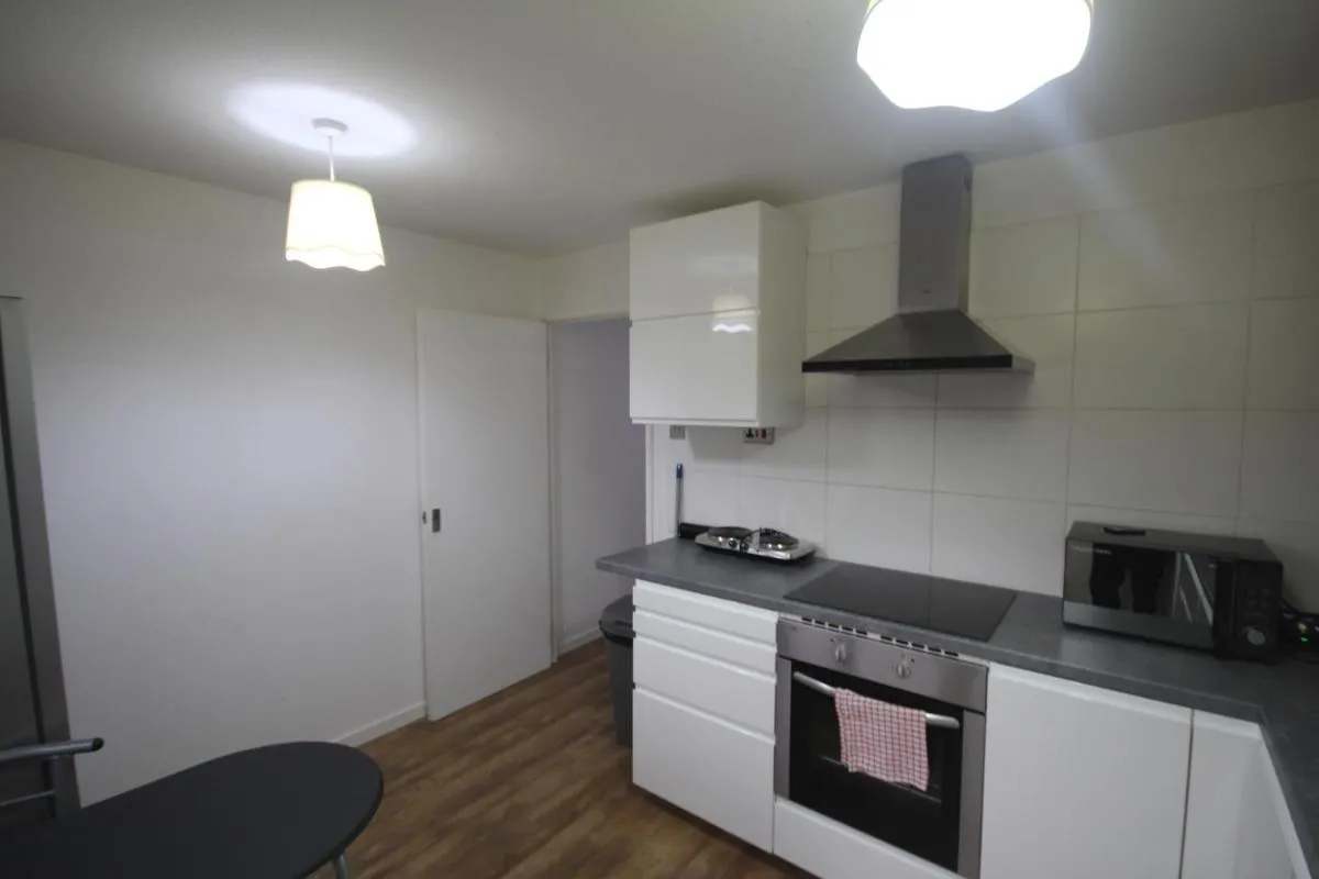 Image 4 of Wooburn Place