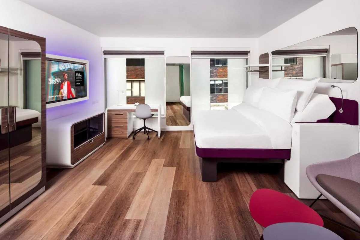 Image 3 of YOTEL London City