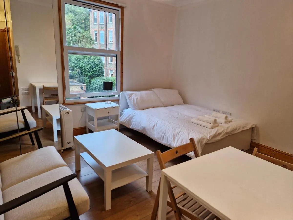 Image 4 of Your home away from home in Highgate
