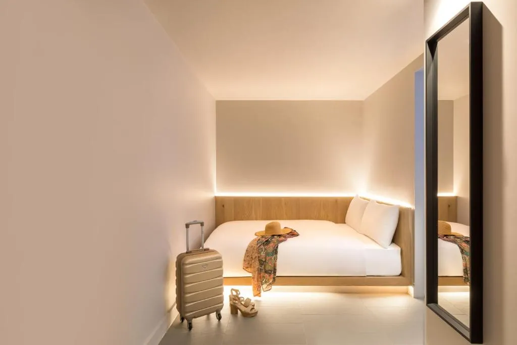 Image 1 of Zedwell Underground Hotel Tottenham Court Rd
