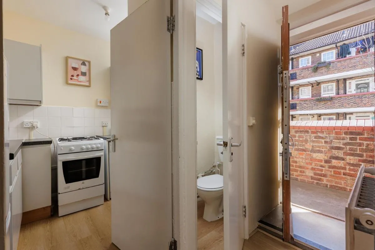 Image 3 of Zone 2 Central Cosy Apartment
