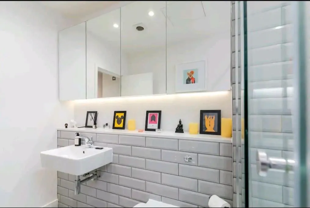 Image 3 of cozy 1 bedroom flat in Soho