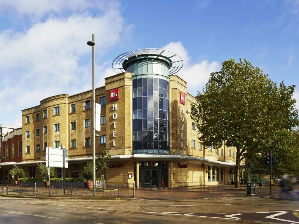 Image 1 of ibis London Stratford