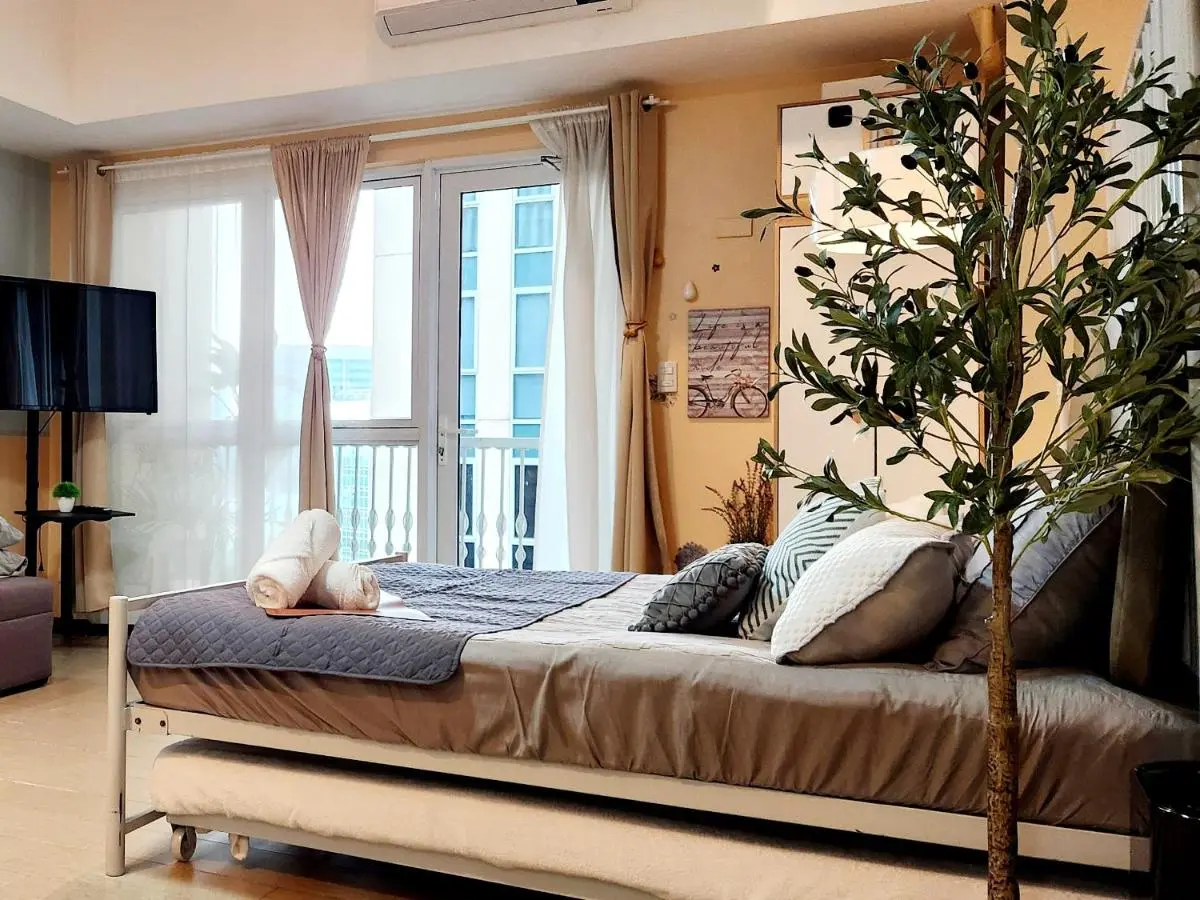 Image 1 of 12e Spacious Cozy Suite at The Venice Mall with FREE Parking and Washing Machine